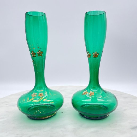 Emerald Green Bohemian Glass Bud Vase Pair Hand Blown Painted Fluted Unique Vint - Picture 1 of 14